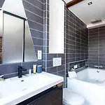 Vieux Triplex De 100 M2 Daire *