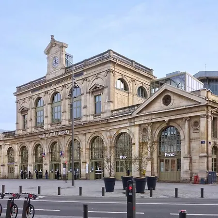 Vieux Triplex De 100 M2