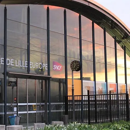 Vieux Triplex De 100 M2 דירה