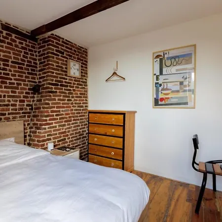 Vieux Triplex De 100 M2 ליל